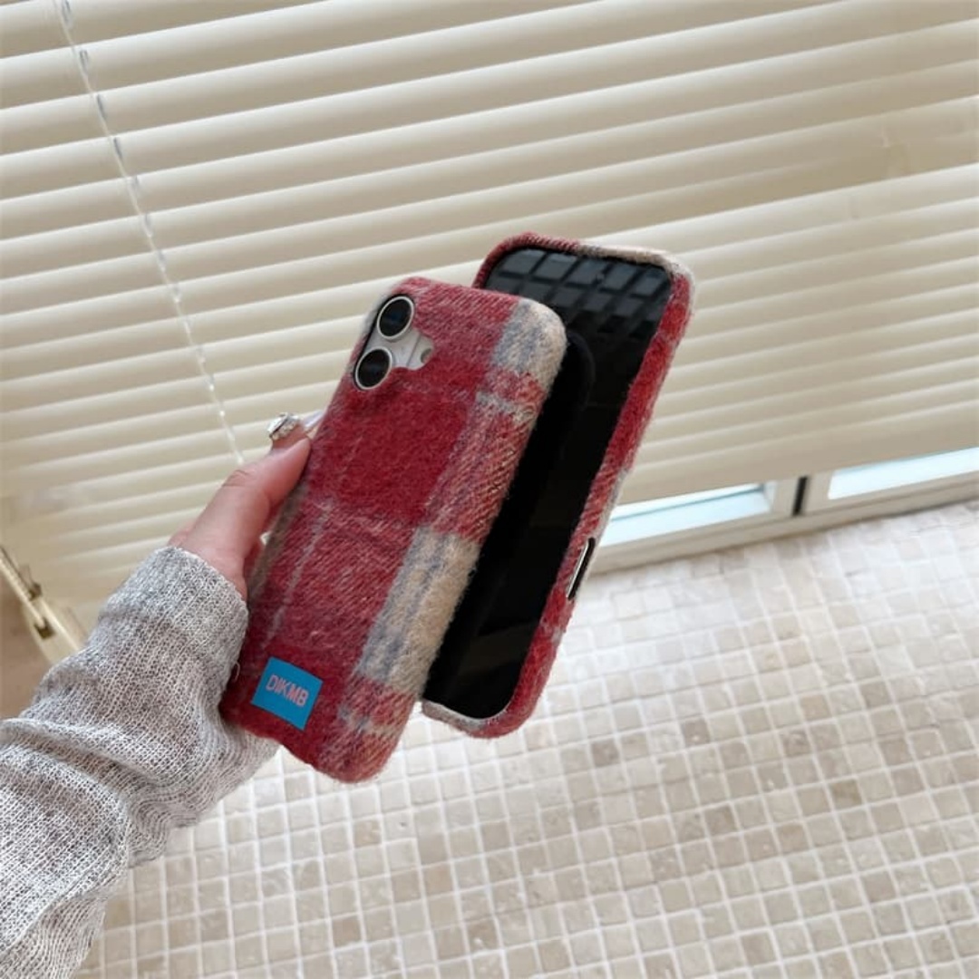 レトロなチェック柄の、柔らかくふわふわで暖かいiPhone  - Phone Cases Iphone 13 のレビューと価格
